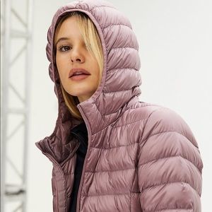 TNA Botanie Puffer in Wistful Mauve